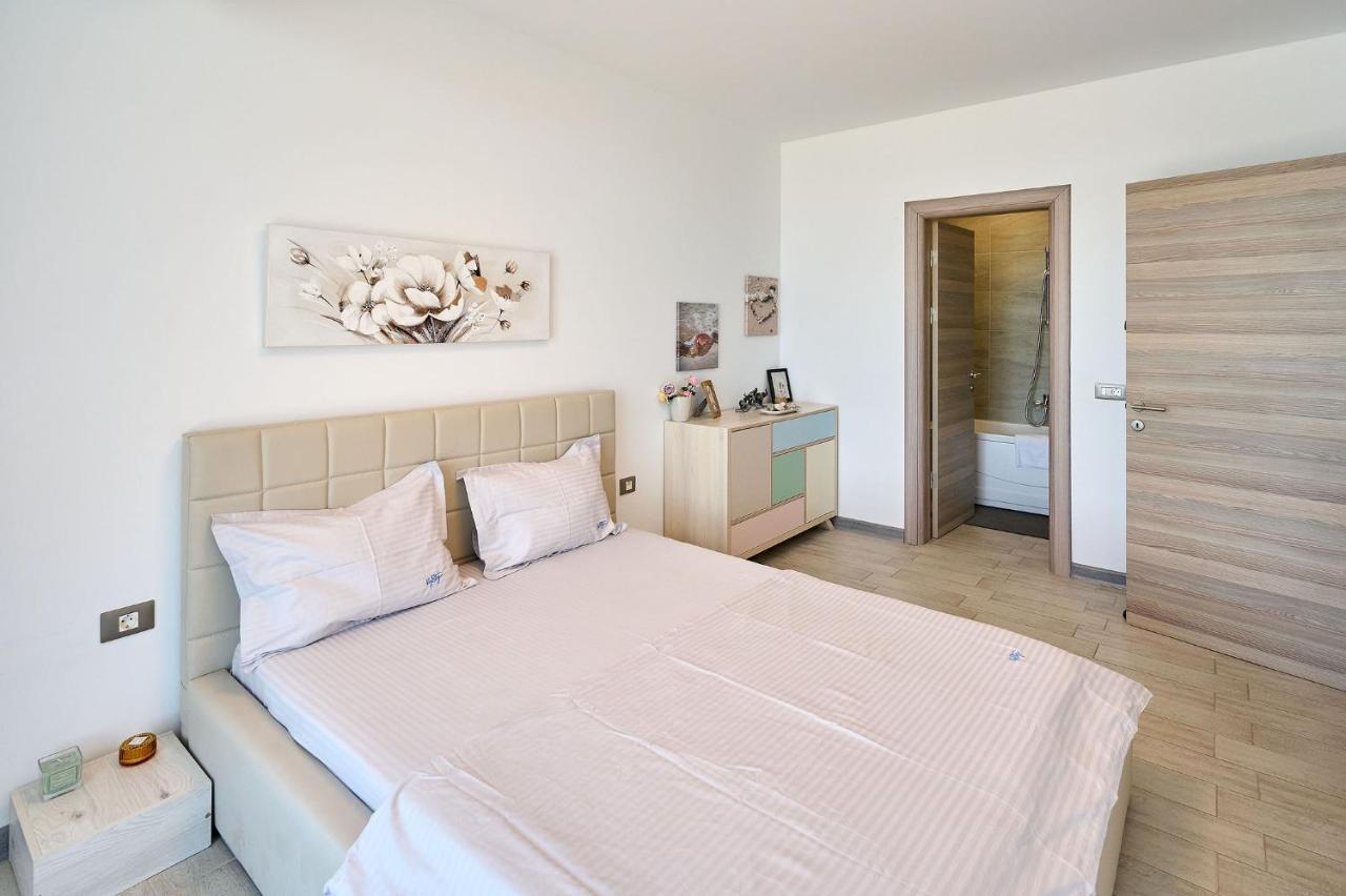 Paradise Sea View 2Bd Apt Spa N Pools Beach Resort Năvodari Extérieur photo